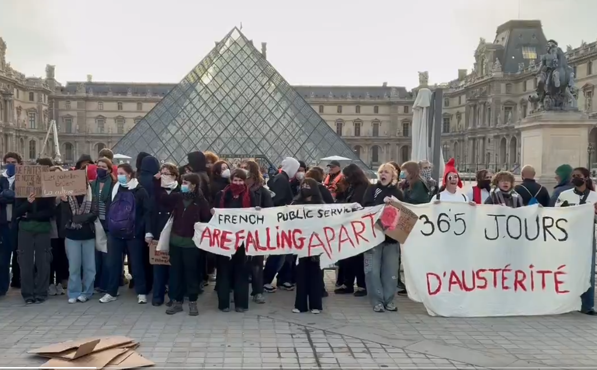 Studenții blochează accesul la Luvru: protest-surpriză la cel mai vizitat muzeu din lume, pe fondul tensiunilor sociale