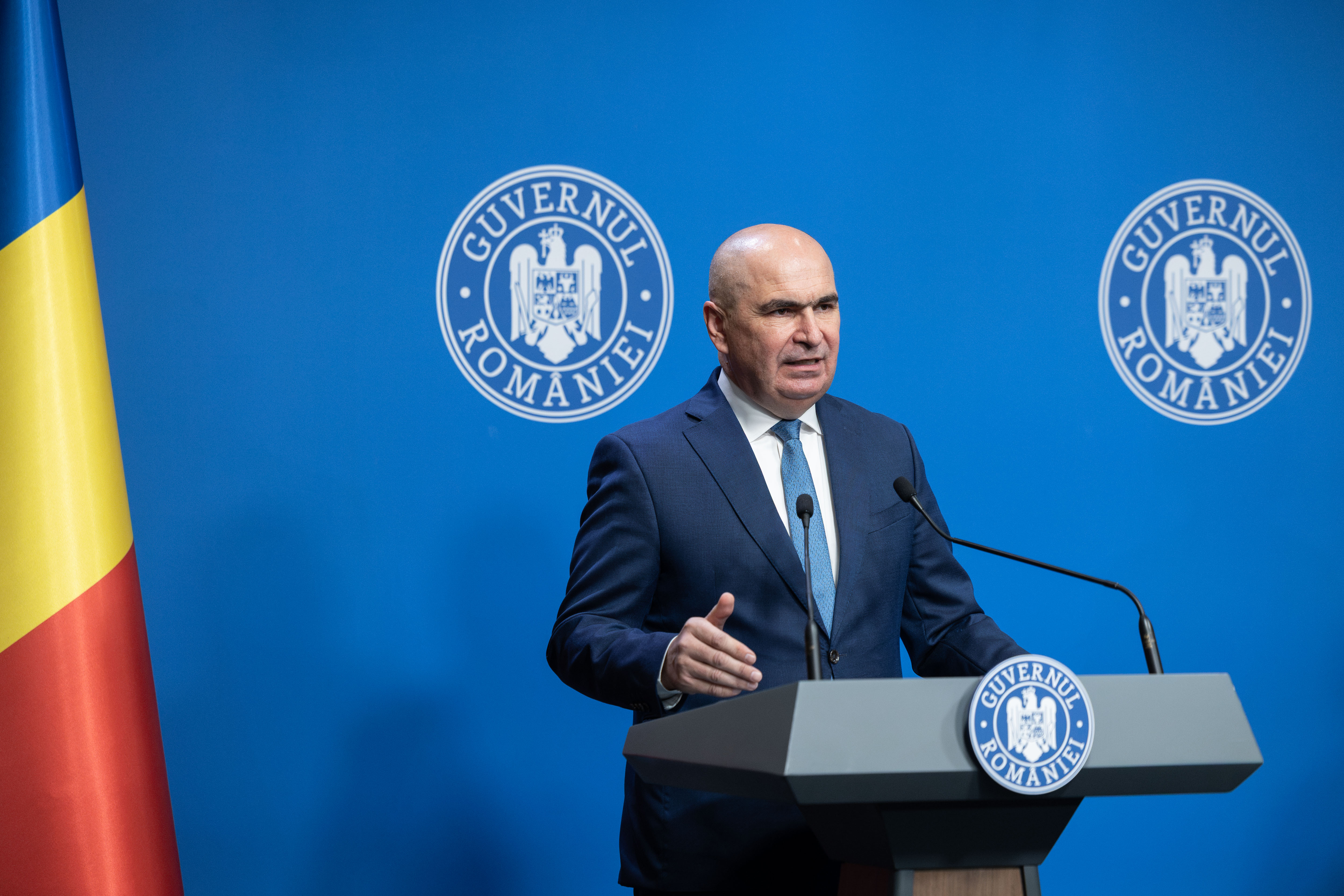 Bolojan: Procesele și sumele obținute de magistrați în instanță sunt „imorale”. Cât trebuie să plătească Guvernul