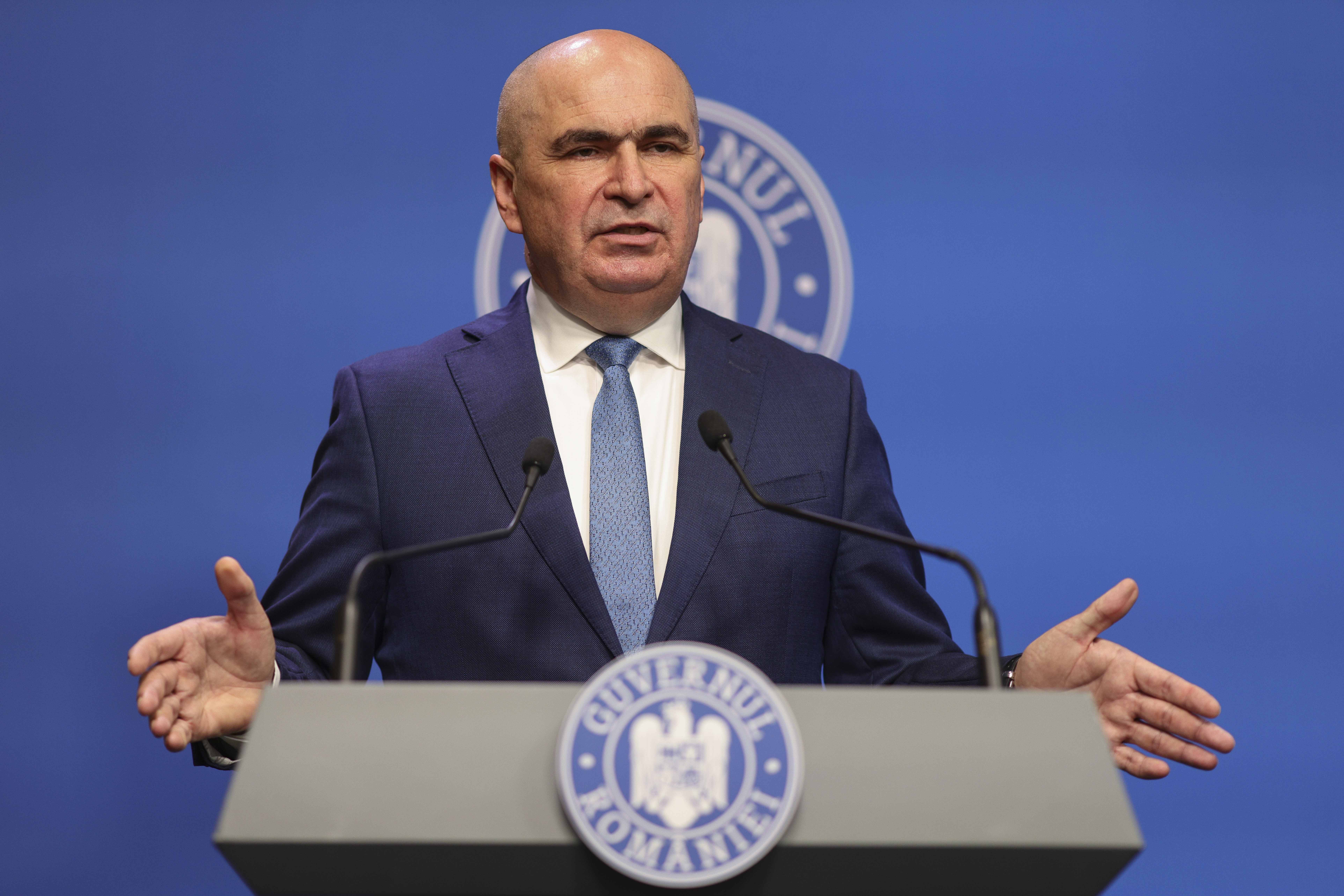 Ilie Bolojan: Vă aduceți aminte cât au criticat unii creșterea de TVA? Ați văzut cumva în noul program de guvernare vreo scădere?