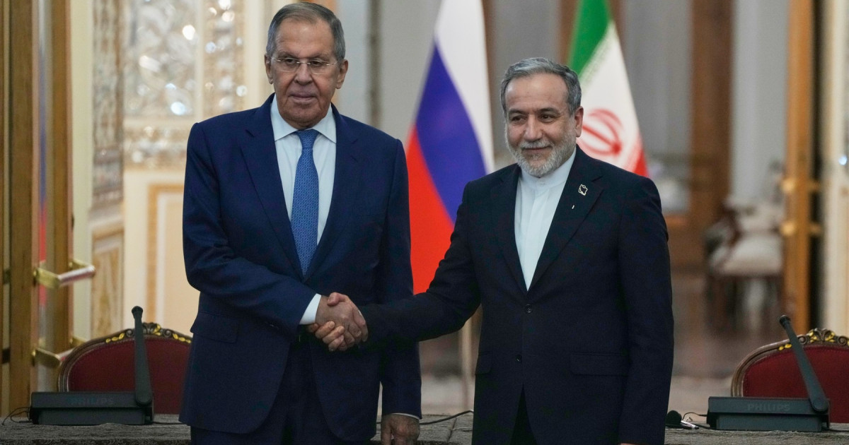 Lavrov and Araghchi Affirm Russia-Iran Ties Amid Regional Tensions
