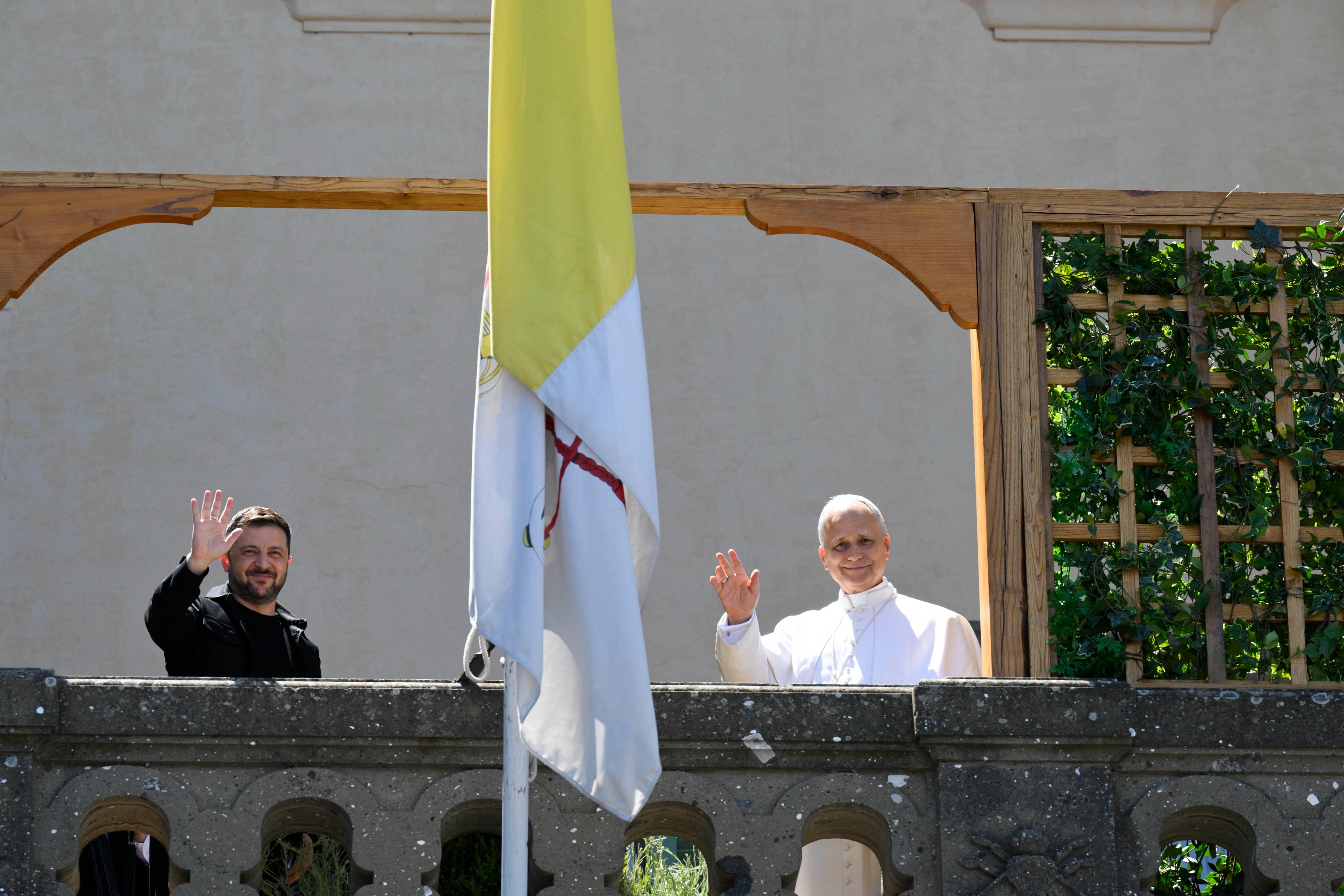 Papa Leon al XVI-lea, discuție cu Zelenski după convorbirea cu Putin. Apel pentru un armistițiu umanitar în Ucraina