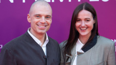 Sebastian Stan și Renate Reinsve