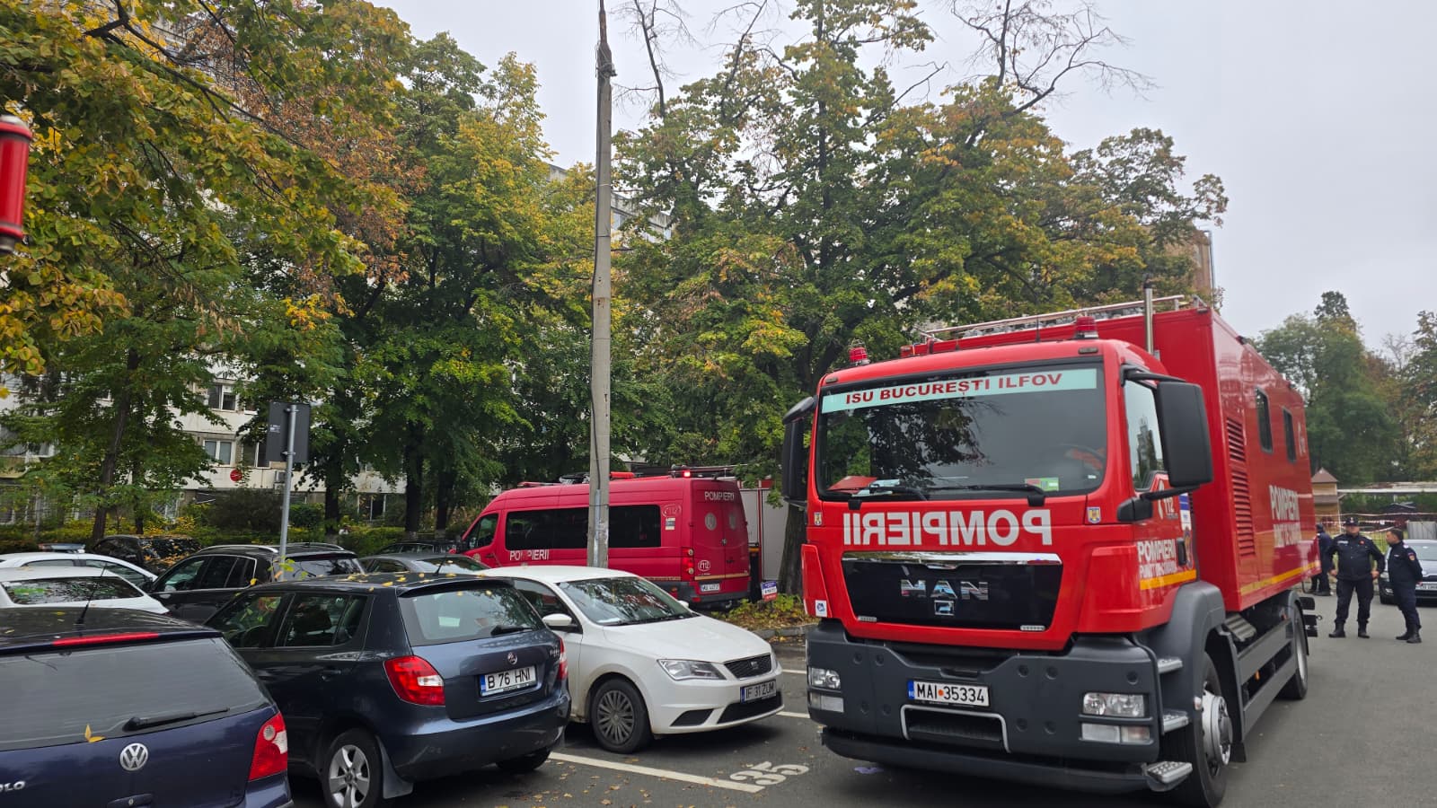 Fotografie ilustrativă pentru: Alerta și evacuarea temporară la un bloc cu risc seismic din Drumul Taberei după apariția unei fisuri: structura nu este afectată
