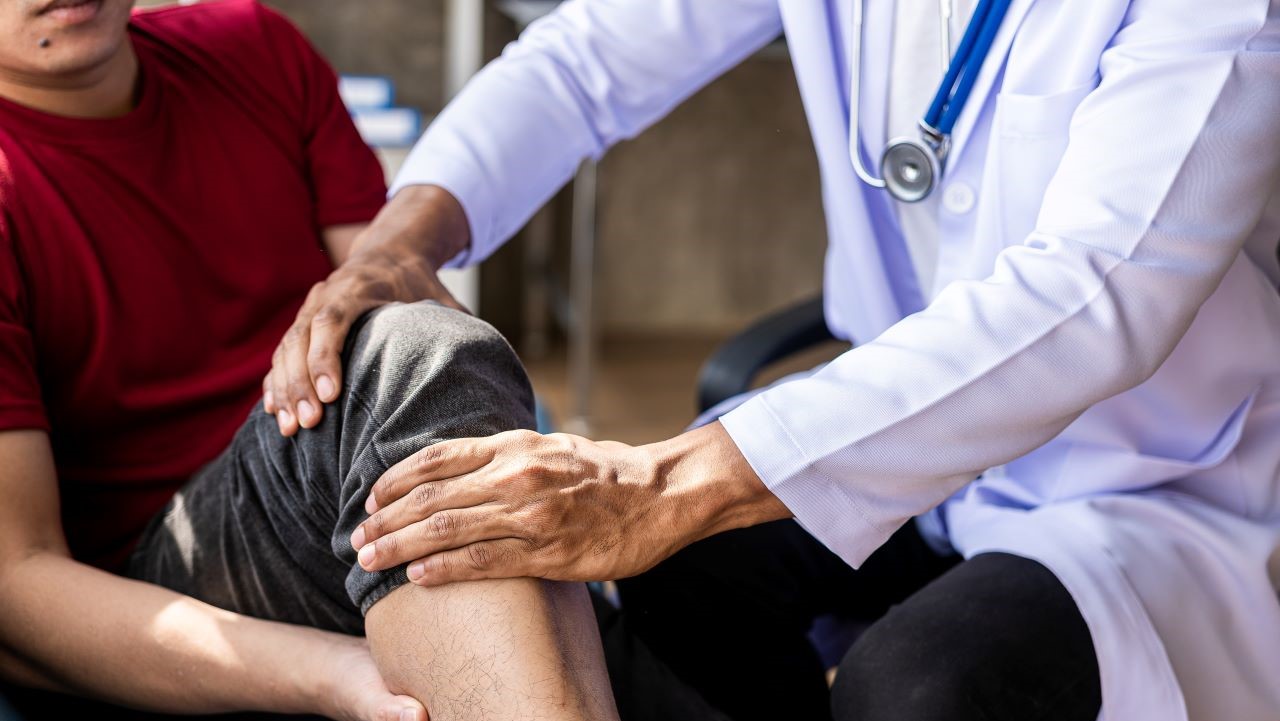 De ce apar ciocuri osoase şi cum se tratează corect. „Atenţie la suplimentele cu calciu luate fără recomandarea medicului!”