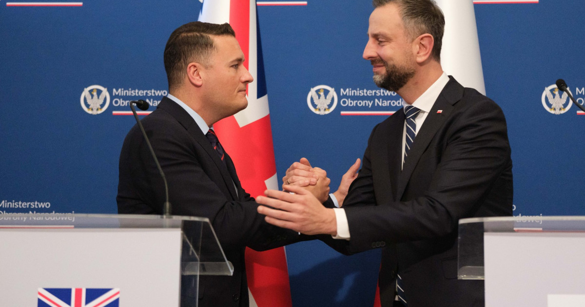 îMinistrul polonez al Apărării, Władysław Kosiniak-Kamysz, și omologul său britanic, Wes Streeting, la Varșovia, pe 27 octombrie 2026. Foto: Profimedia