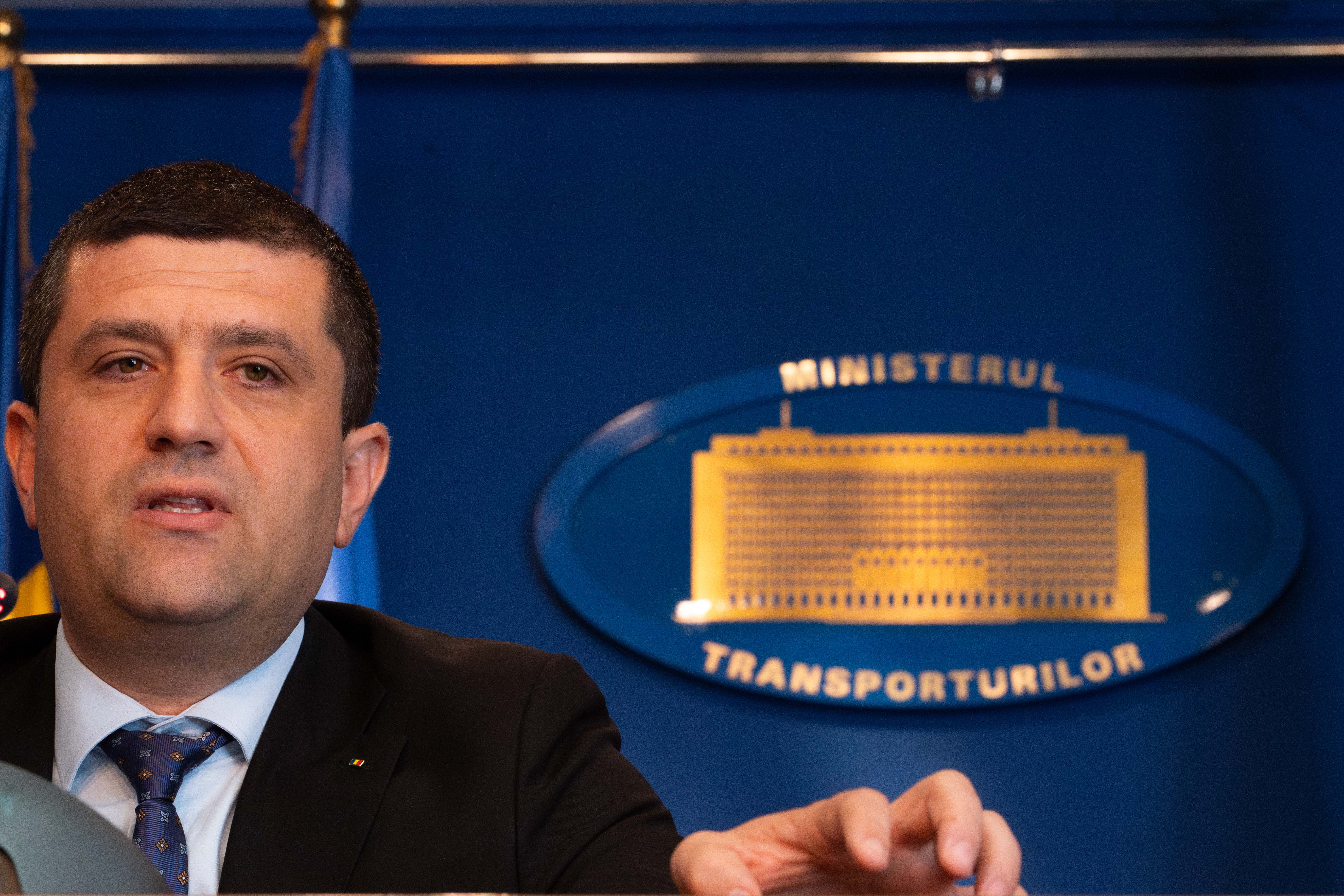 Dispută între actualul și fostul ministru al Transporturilor. „Presiunea pusă de PSD pentru a anula ce ţine de USR contează mai mult”