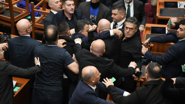 bataie parlament tirana albania