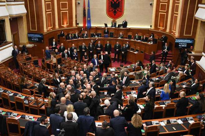 bataie parlament tirana albania