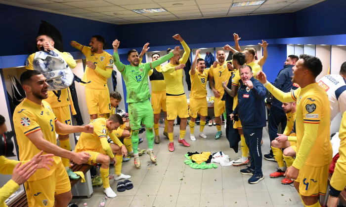 Fotbalistii romani Vladimir Screciu, Marius Marin, NicuČ™or Bancu, Andrei Ratiu,HoraČ›iu Moldovan, Radu Dragusin,RÄ�zvan