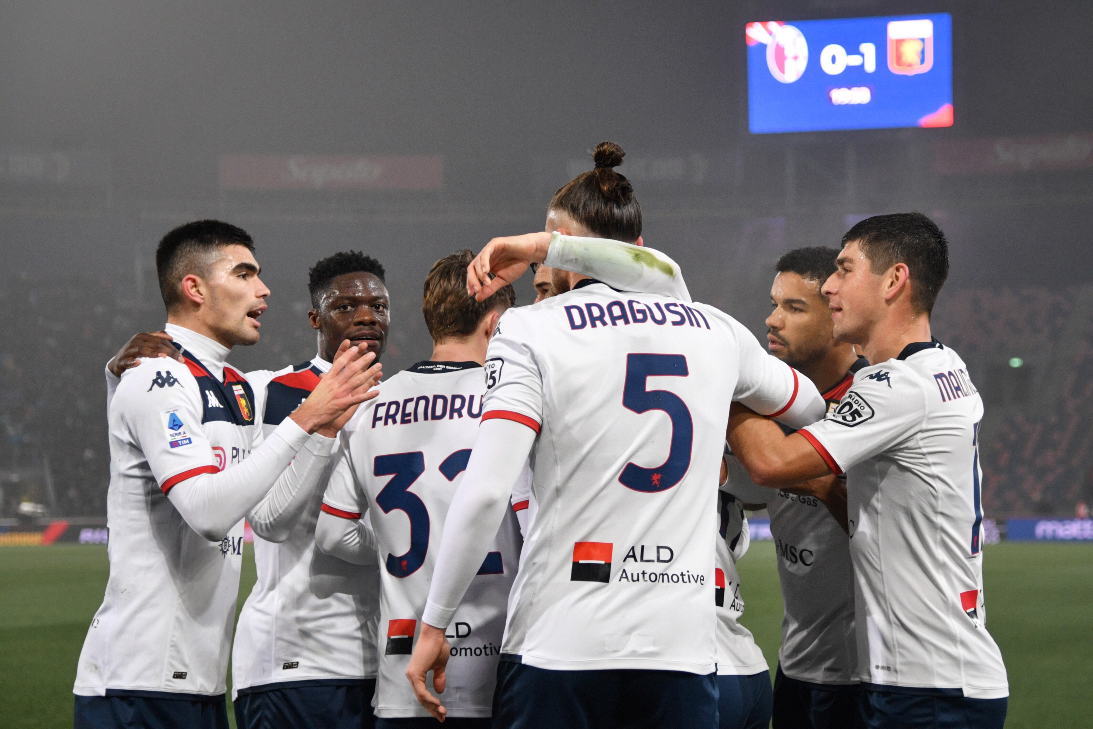 Bologna - Genoa 0-1, ACUM, în direct la Digi Sport 2. Gazdele au avut un gol anulat