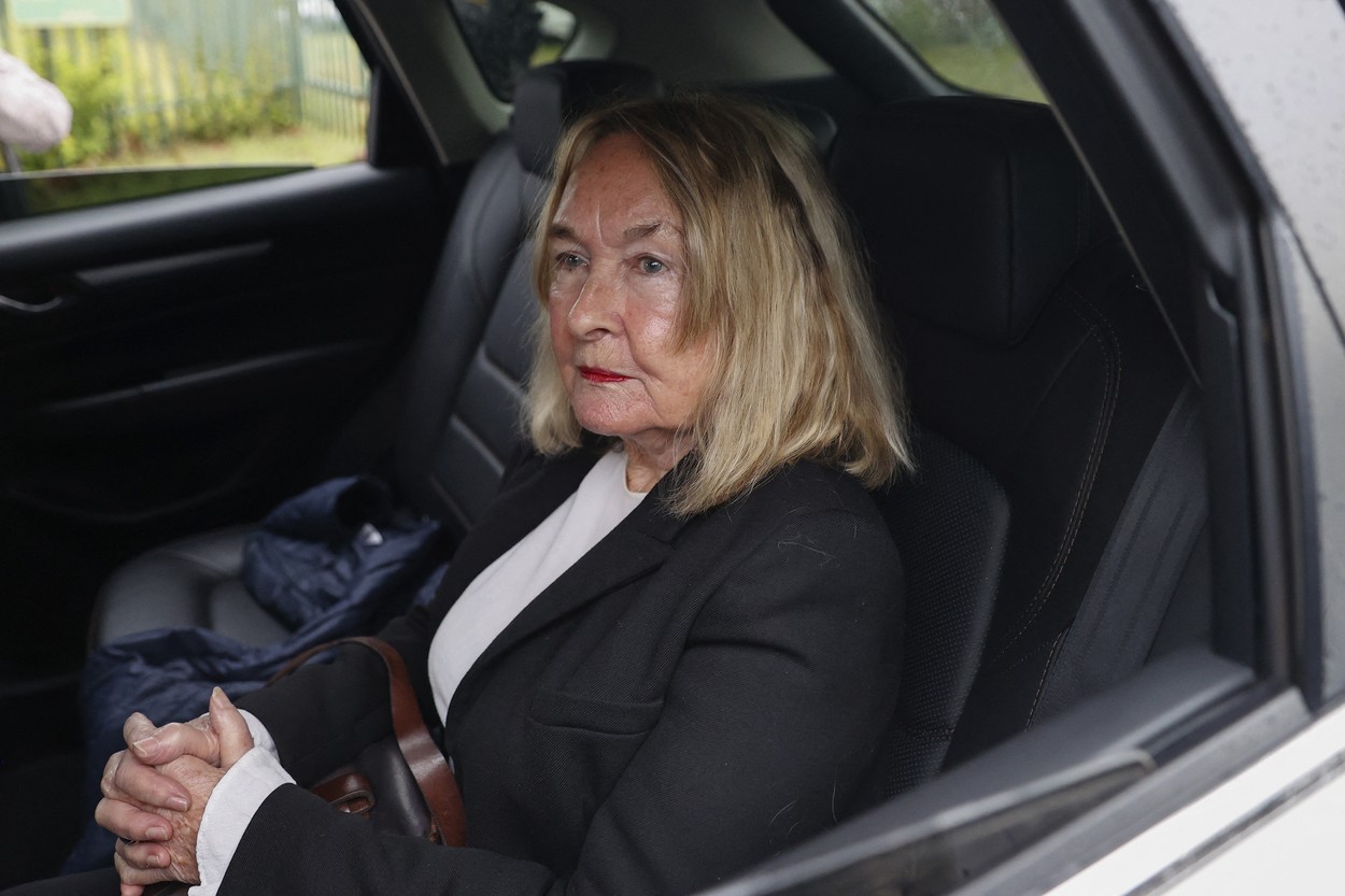 June Steenkamp, mama Reevei, a reacționat imediat după ce Oscar Pistorius a fost eliberat condiționat