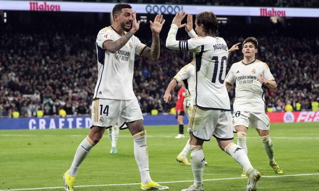 ESP: Real Madrid v RCD Mallorca. La Liga EA Sports, date 19 Joselu Mato and Luka Modric of Real Madrid celebrating the A