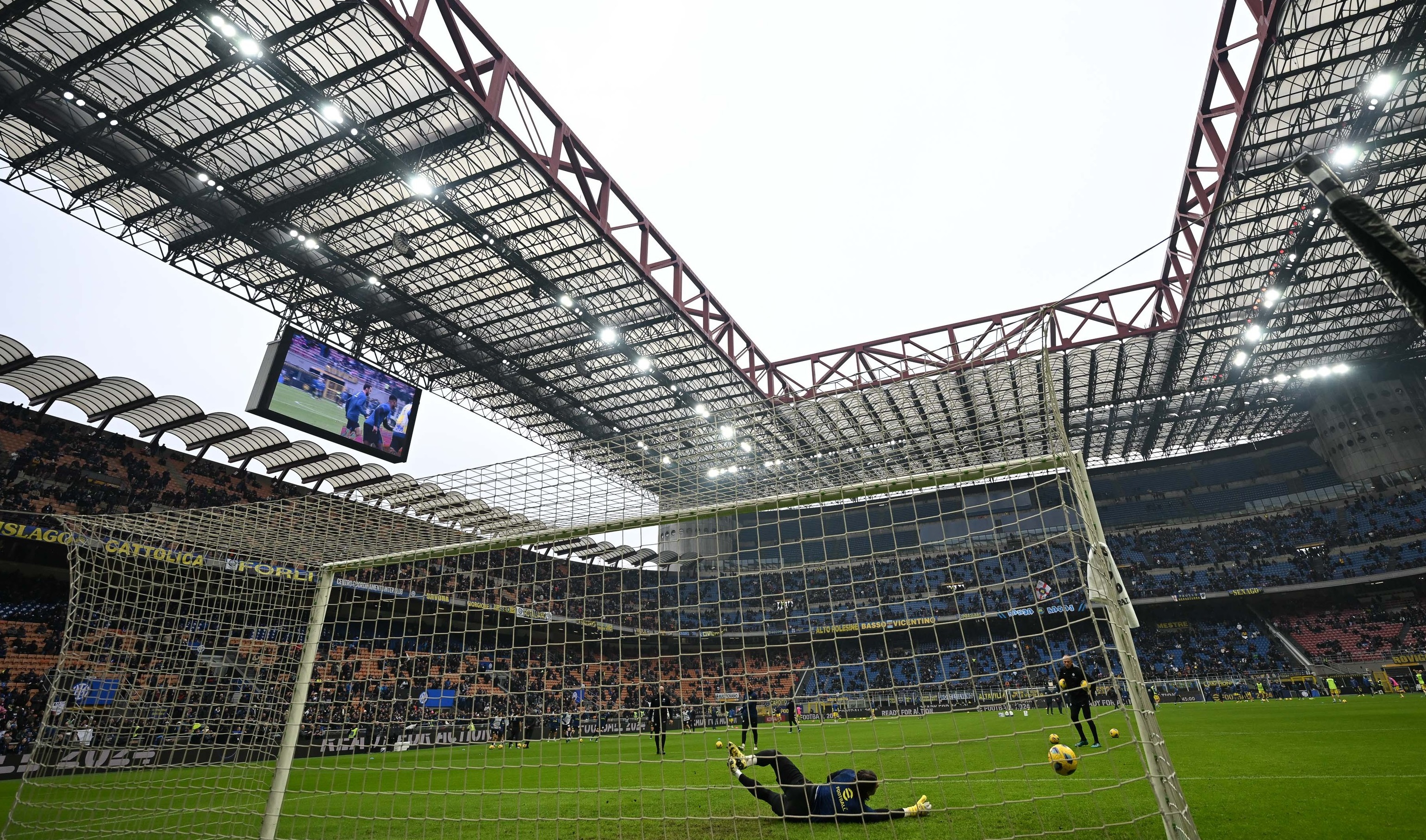 A venit "nota de plată" pentru arbitrul din cabina VAR, după ce Inter a câștigat pe nedrept cu Verona