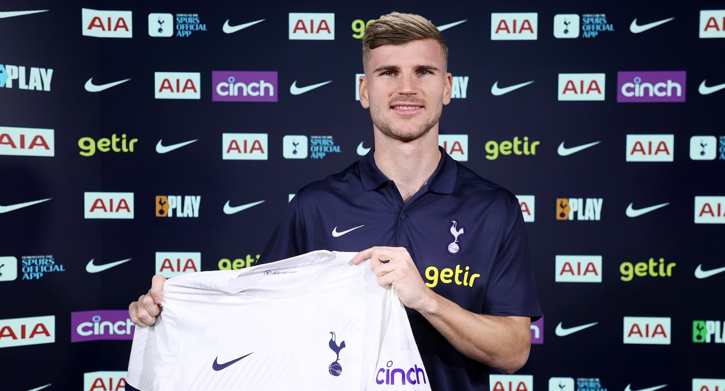 În așteptarea lui Radu Drăgușin, Tottenham a anunțat primul transfer al iernii