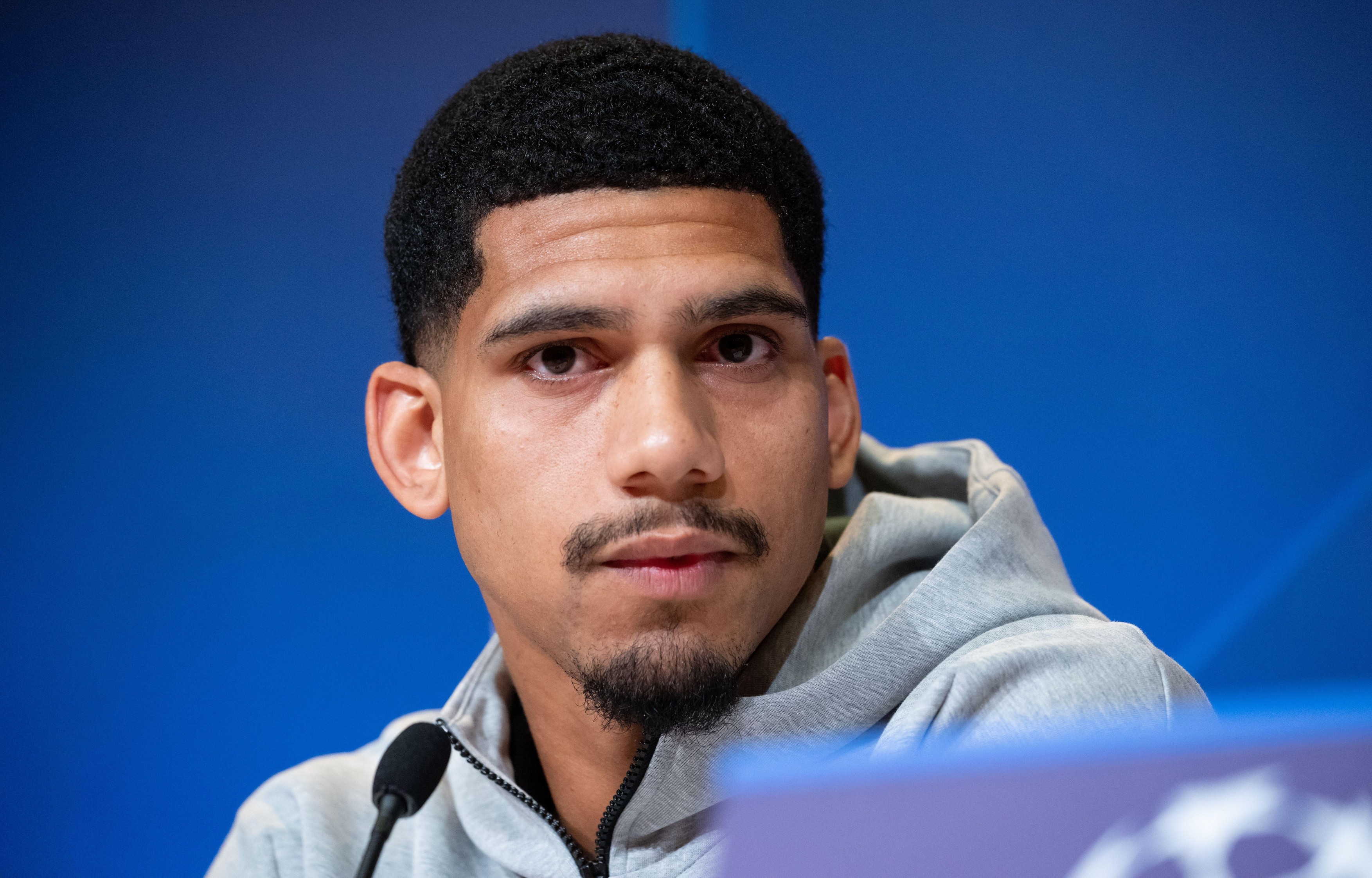 Ronald Araujo, luat tare la conferința de presă: ”Pleci de la Barcelona?” / ”Ai vorbit cu Bayern?”