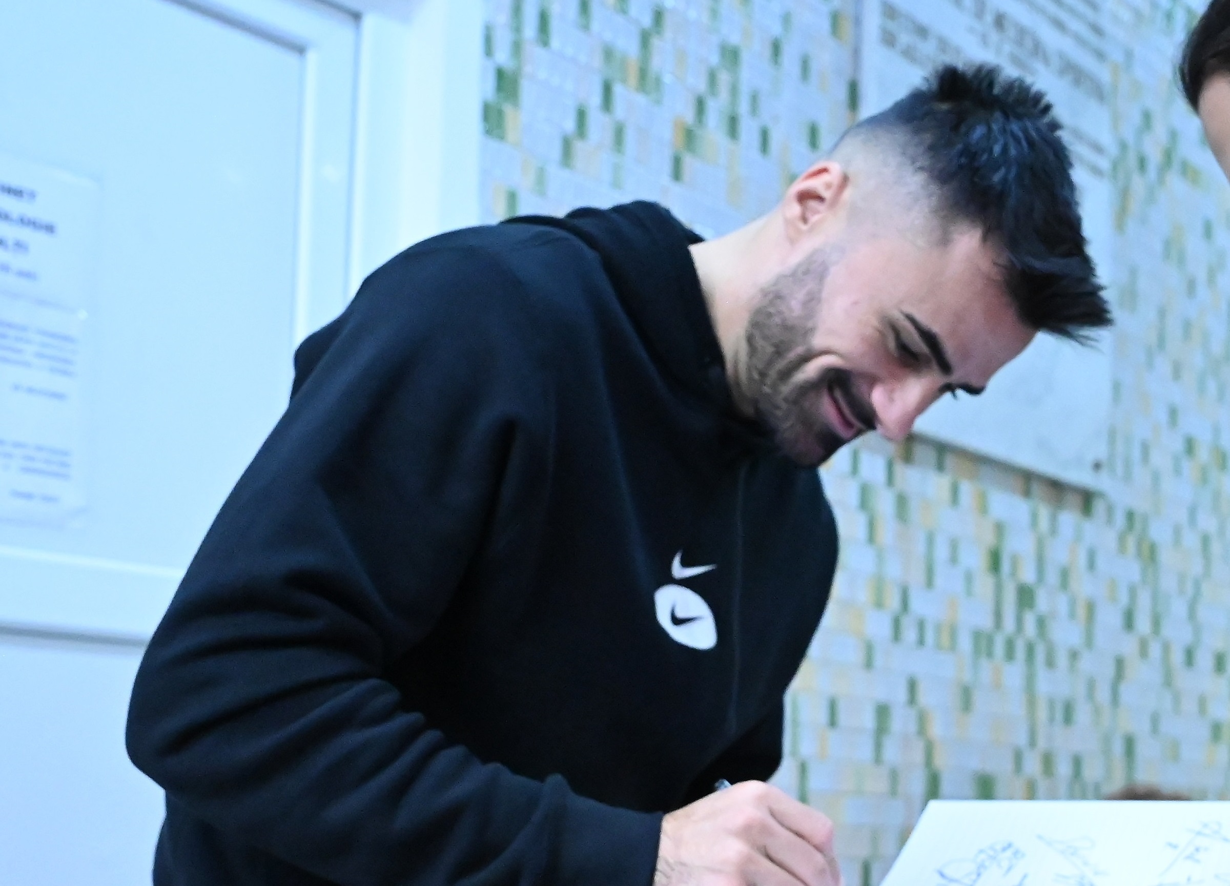 Valentin Crețu a semnat: "Vreau să-i mulțumesc patronului"
