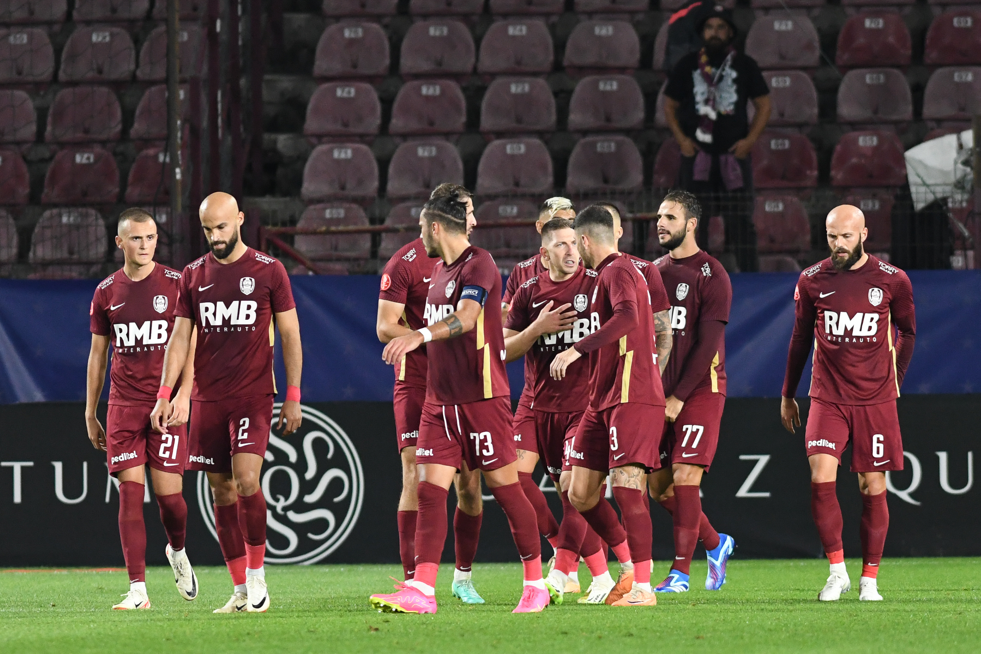 CFR Cluj, gata să cedeze un jucător în SuperLiga României! Fotbalistul are meciuri jucate în Italia