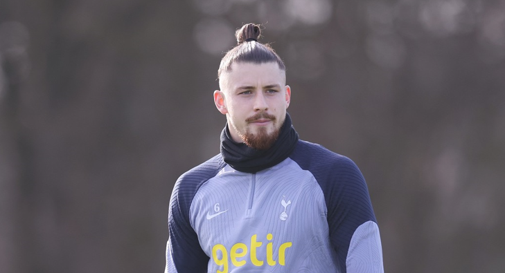 Conducerea Rapidului a spus dacă procentele din transferul lui Radu Drăgușin la Tottenham vor mai ajunge în Giulești