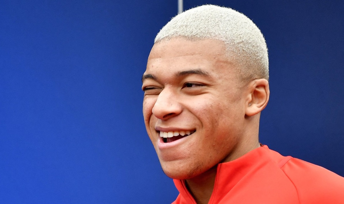 Gestul făcut de Kylian Mbappe când a fost întrebat dacă a semnat cu Real Madrid