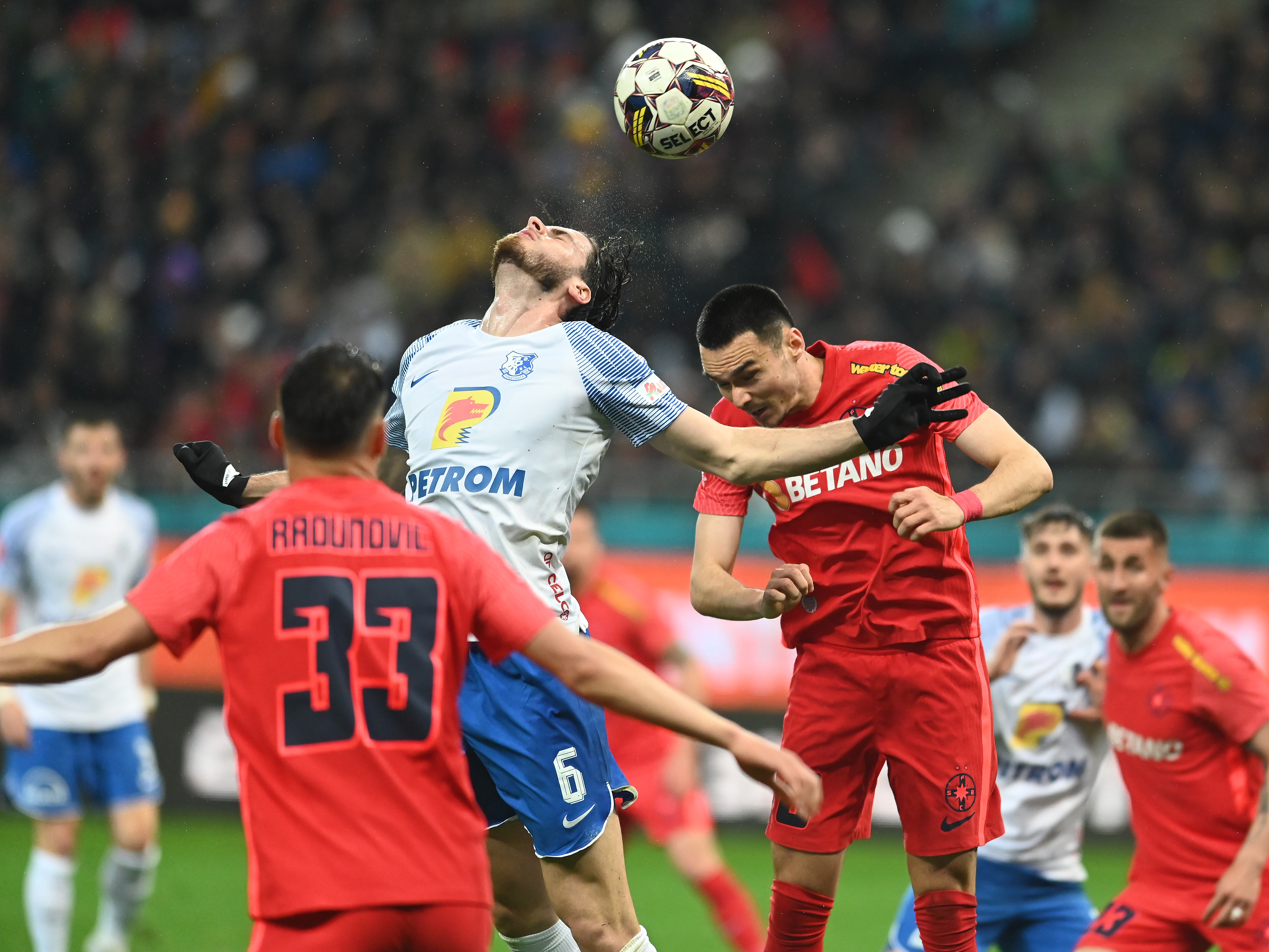 FCSB - Farul 0-0, ACUM, pe Digi Sport 1. Duel de ziua ”Regelui” Gică Hagi