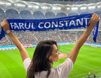 Cea mai înfocată fană a Farului, în tribune la meciul cu FCSB! A fost soția unui fost fotbalist