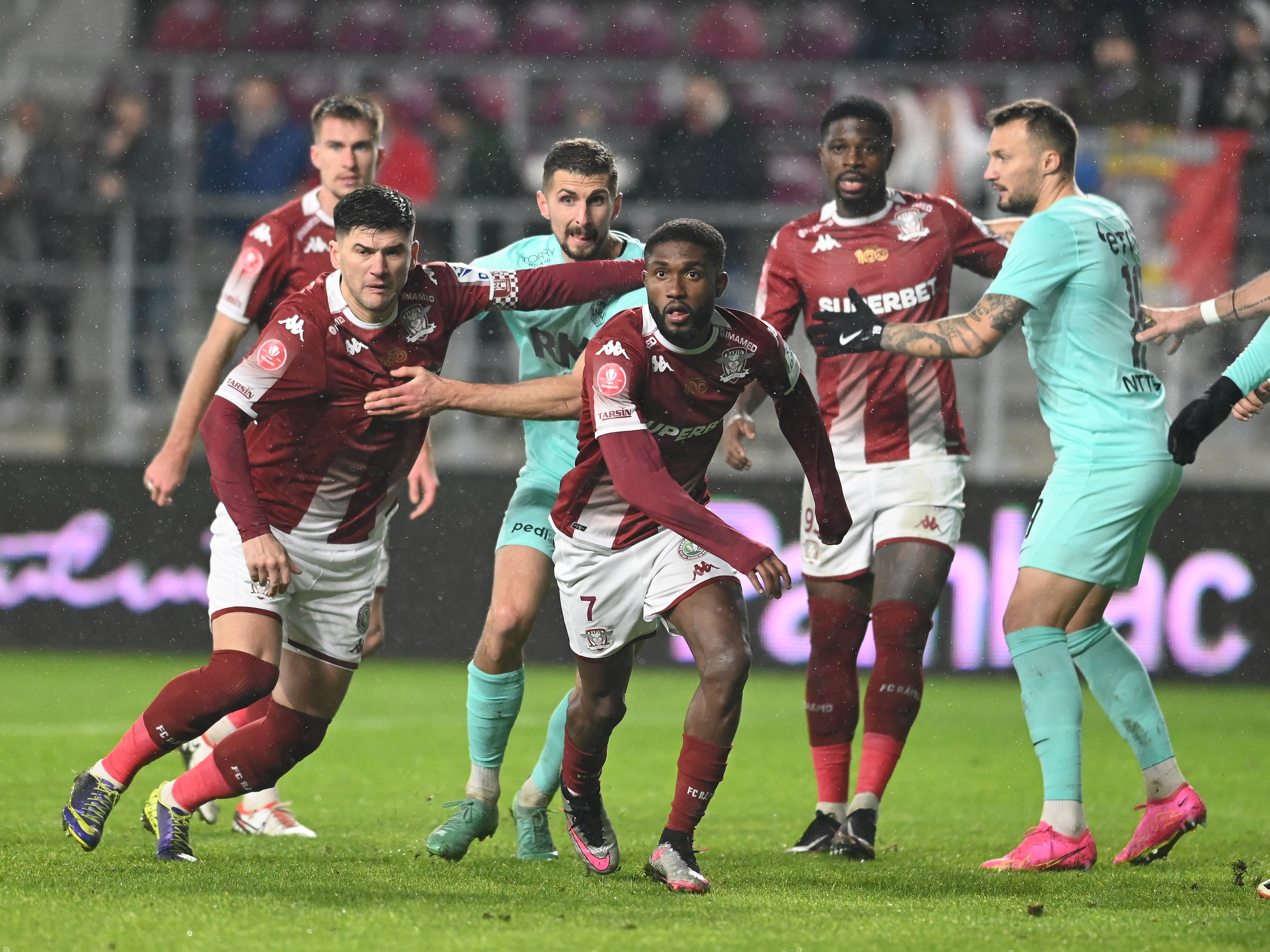 CFR Cluj - Rapid București, LIVE VIDEO, ora 21:30, în direct la Digi Sport 1. Derby pentru Conference League. ECHIPELE