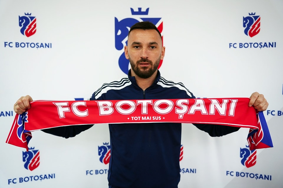 Totul pentru salvare! FC Botoșani a transferat un fotbalist trecut pe la Universitatea Craiova și Sepsi