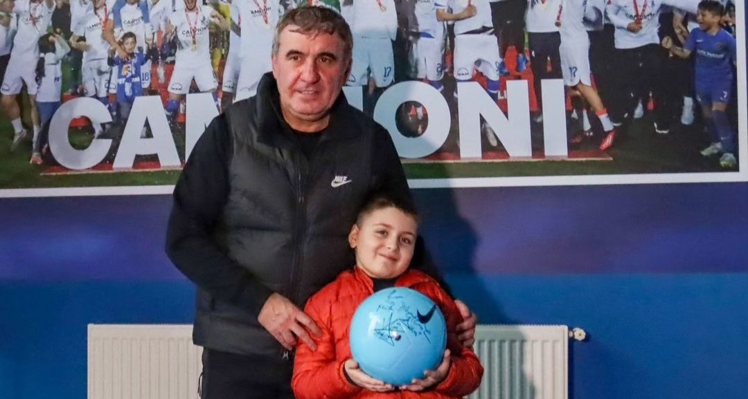 ”Întâlnire emoționantă”: Farul l-a găsit pe copilul care a început să plângă la meciul cu Dinamo
