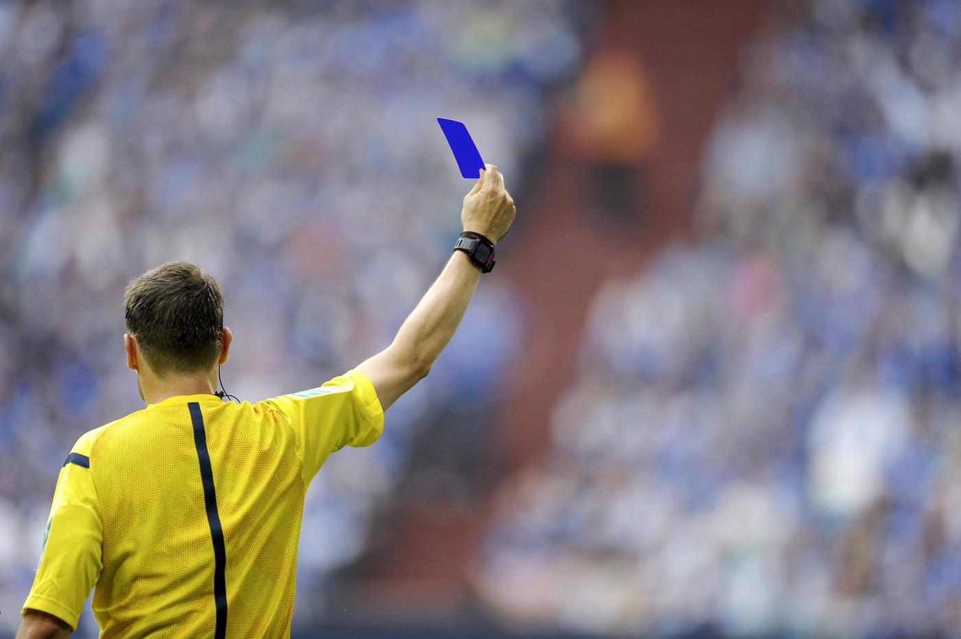 A lucrat 6 ani la UEFA și a dat verdictul în privința cartonașului albastru