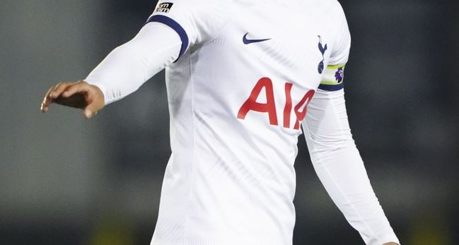 OUT! Tottenham a cedat un fundaș central