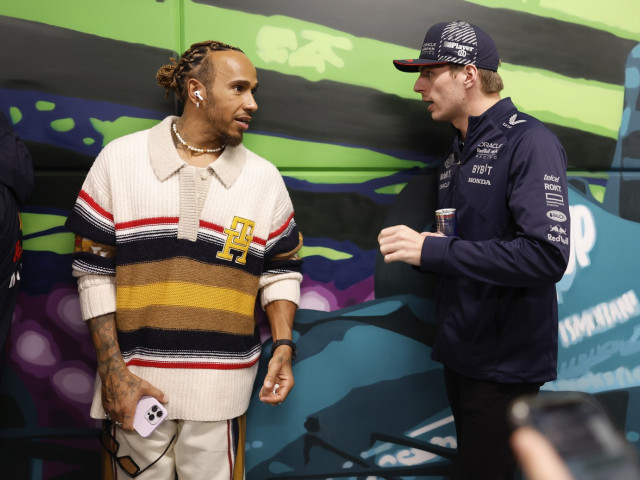 Verstappen a reacționat, după ce Hamilton a semnat cu Ferrari: ”Ciudat!”