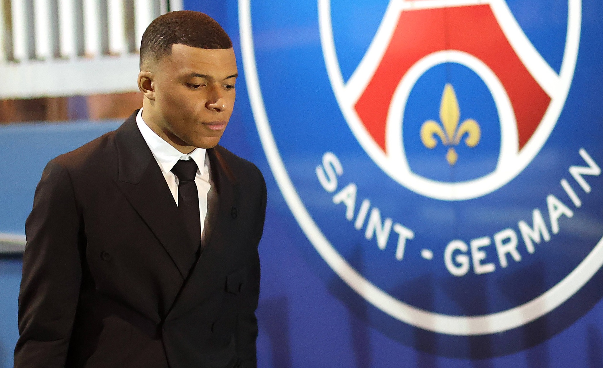 Spaniolii au aflat: Kylian Mbappe are un plan B! Cu ce echipă a negociat pe ascuns impresarul său