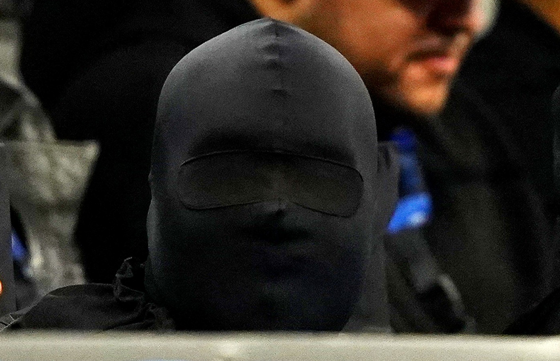 Apariție misterioasă în Champions League, la loja VIP. Cine e vedeta care și-a ascuns complet fața