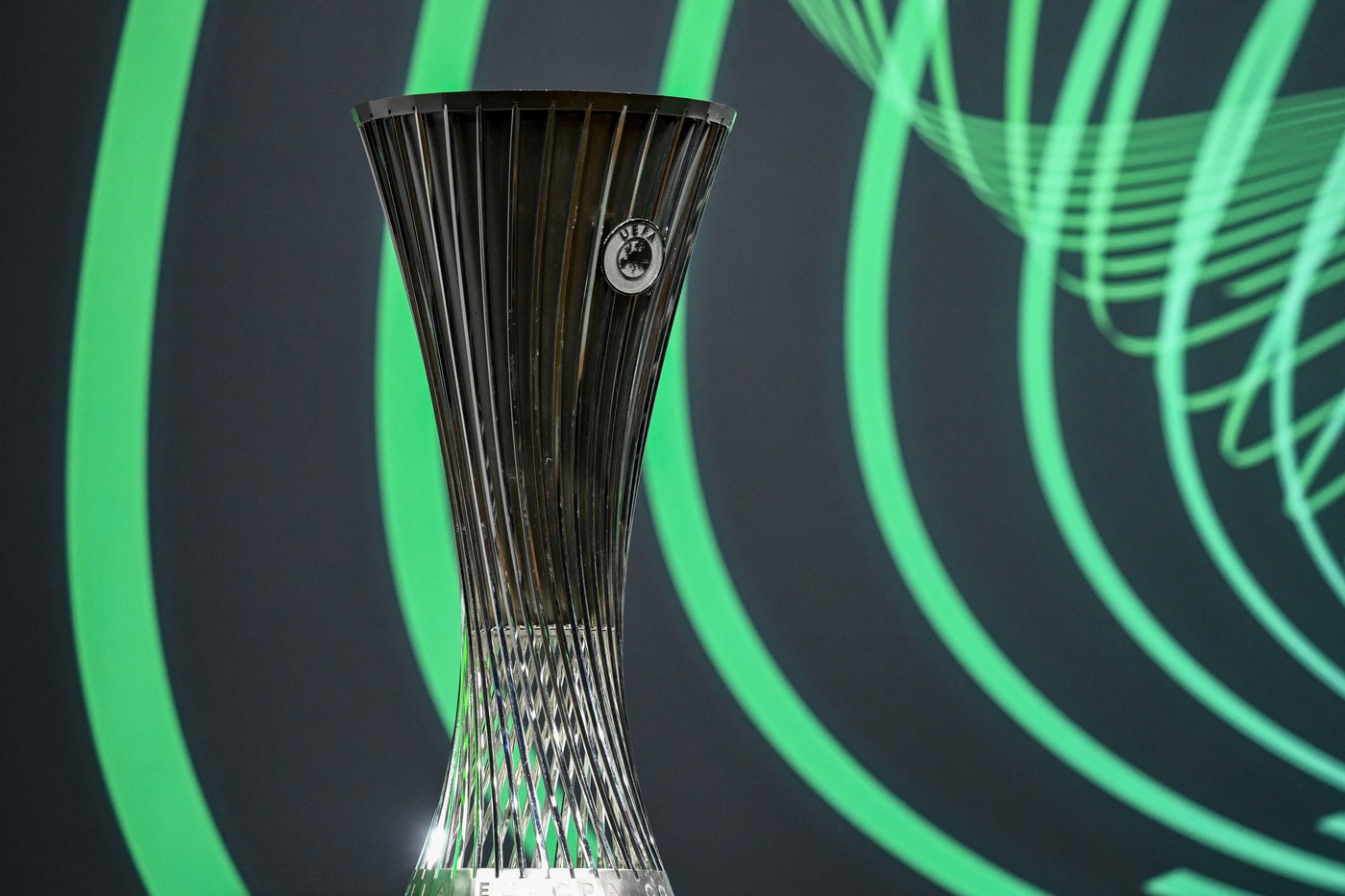 Play-off Conference League | Dinamo Zagreb - Betis, 19:45 / Frankfurt - Royale Union SG, 22:00. Programul complet