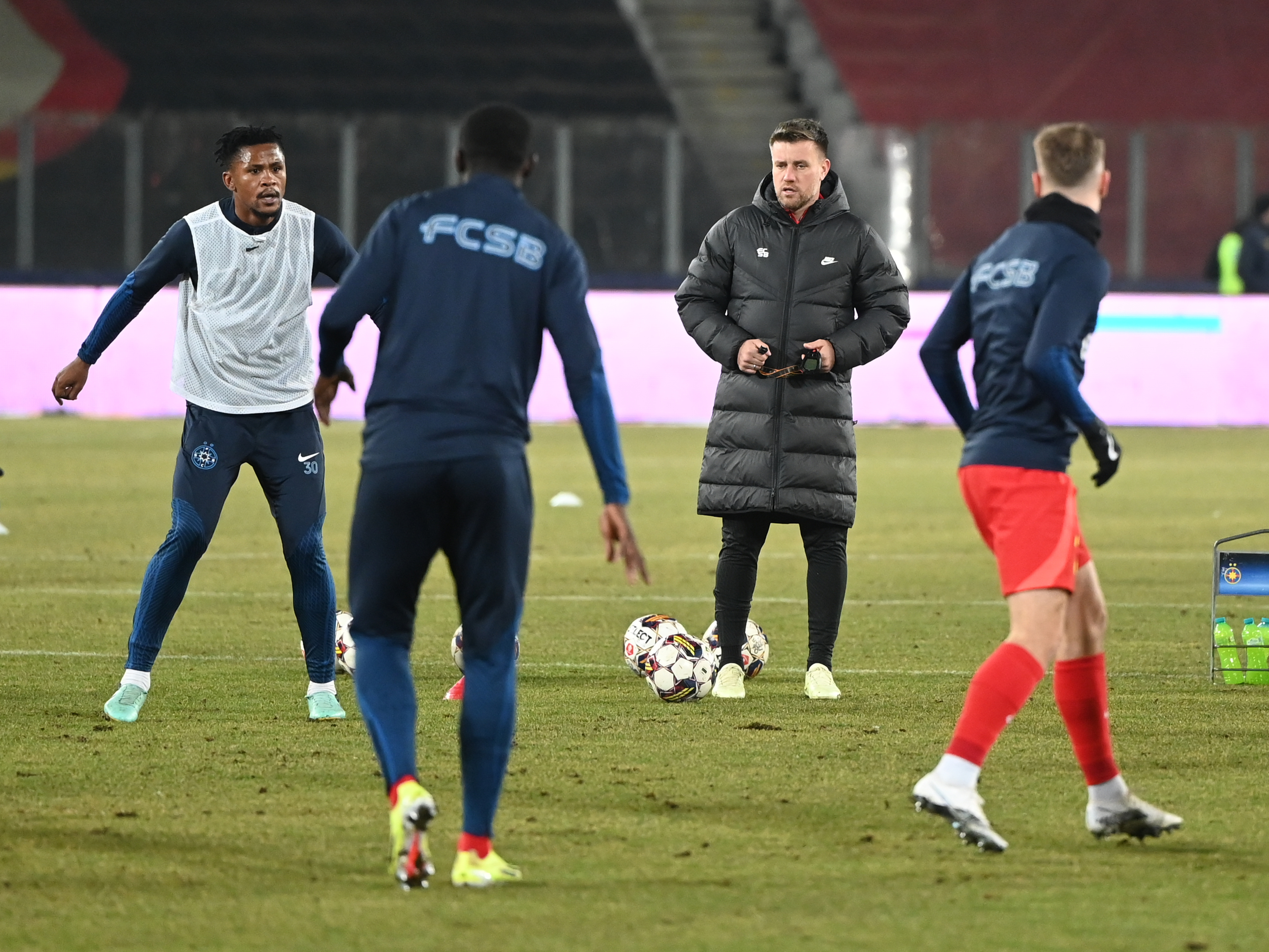 Cine mai joacă? Încă o mare lovitură pentru FCSB