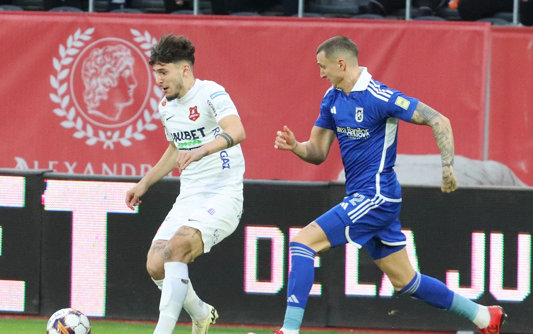 Hermannstadt - FCU Craiova 1-0. Sibienii au dat lovitura pe final și au urcat pe loc de play-off