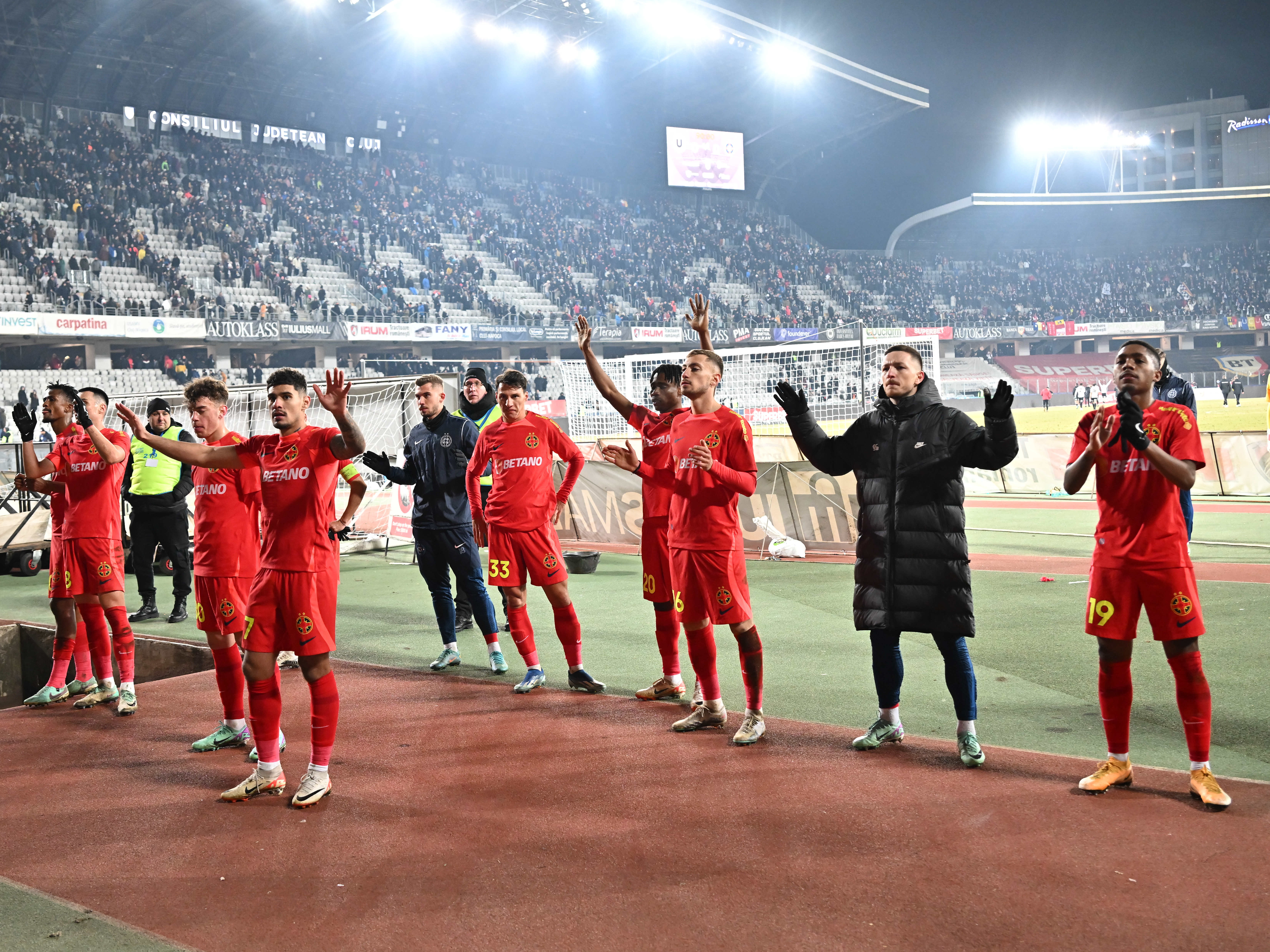 Uitat pe bancă la FCSB! Gigi Becali s-a răzgândit în privința fotbalistului pe care l-a lăudat în trecut