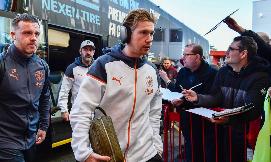 Bournemouth v Manchester City Premier League 24/02/2024. Kevin De Bruyne (17) of Manchester City arriving ahead of the P