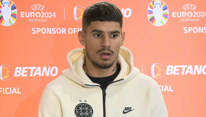 Reacția lui Florinel Coman, după ce a văzut trofeul Campionatului European