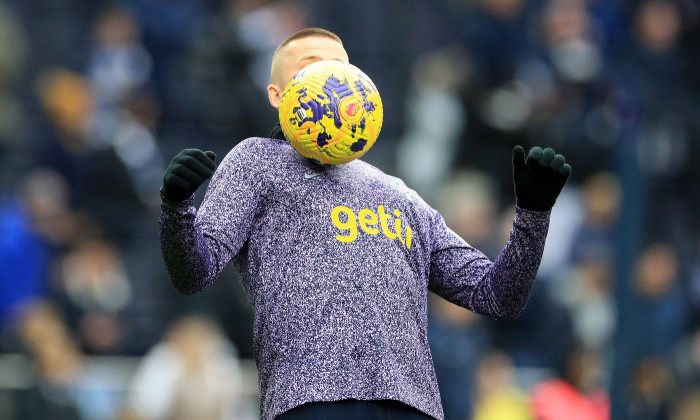 Eric Dier of Tottenham Hotspur warming up prior to kick off during the Premier League match between Tottenham Hotspur an