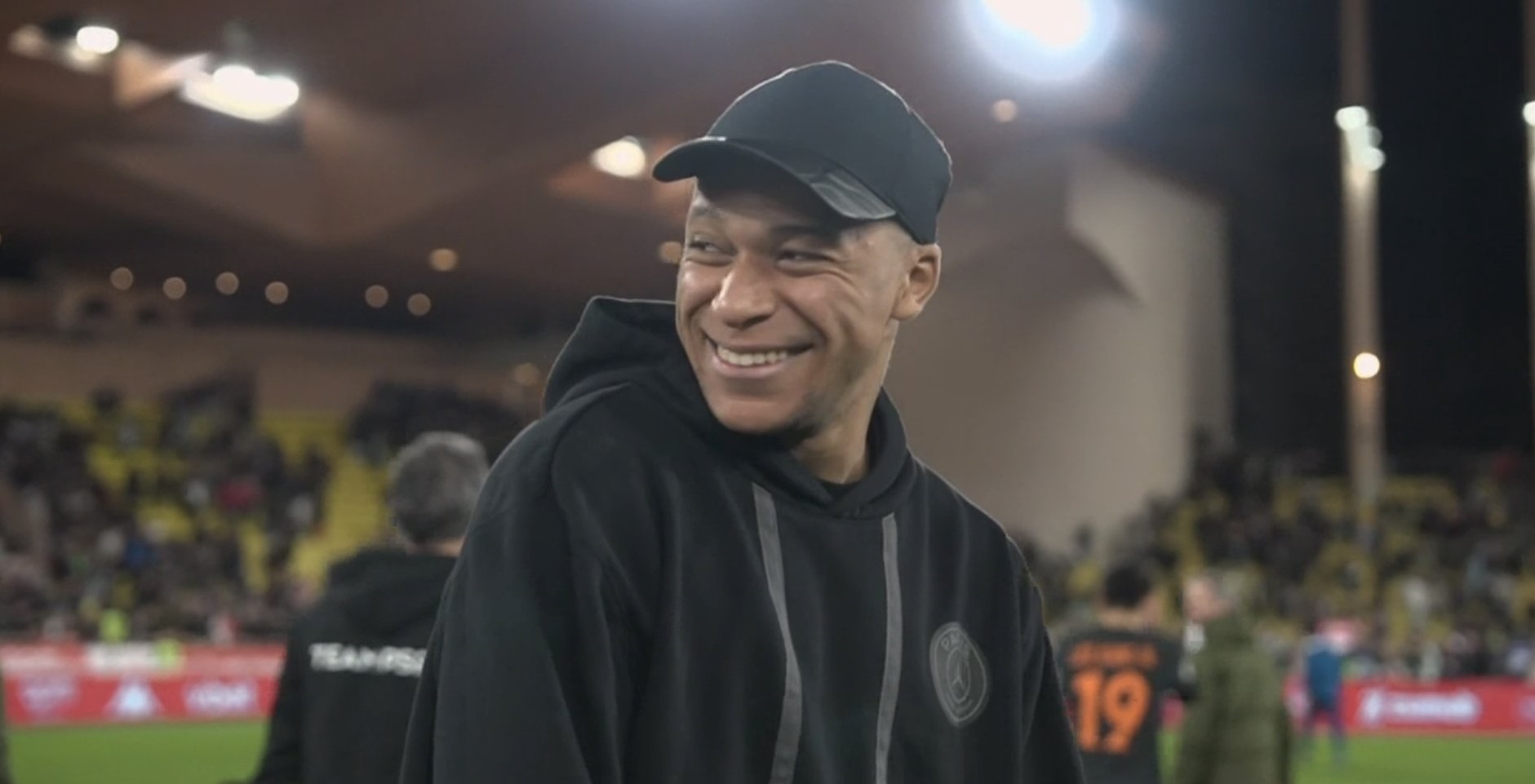 Ruptură totală între Kylian Mbappe și PSG? Apropiații starului francez au lămurit problema
