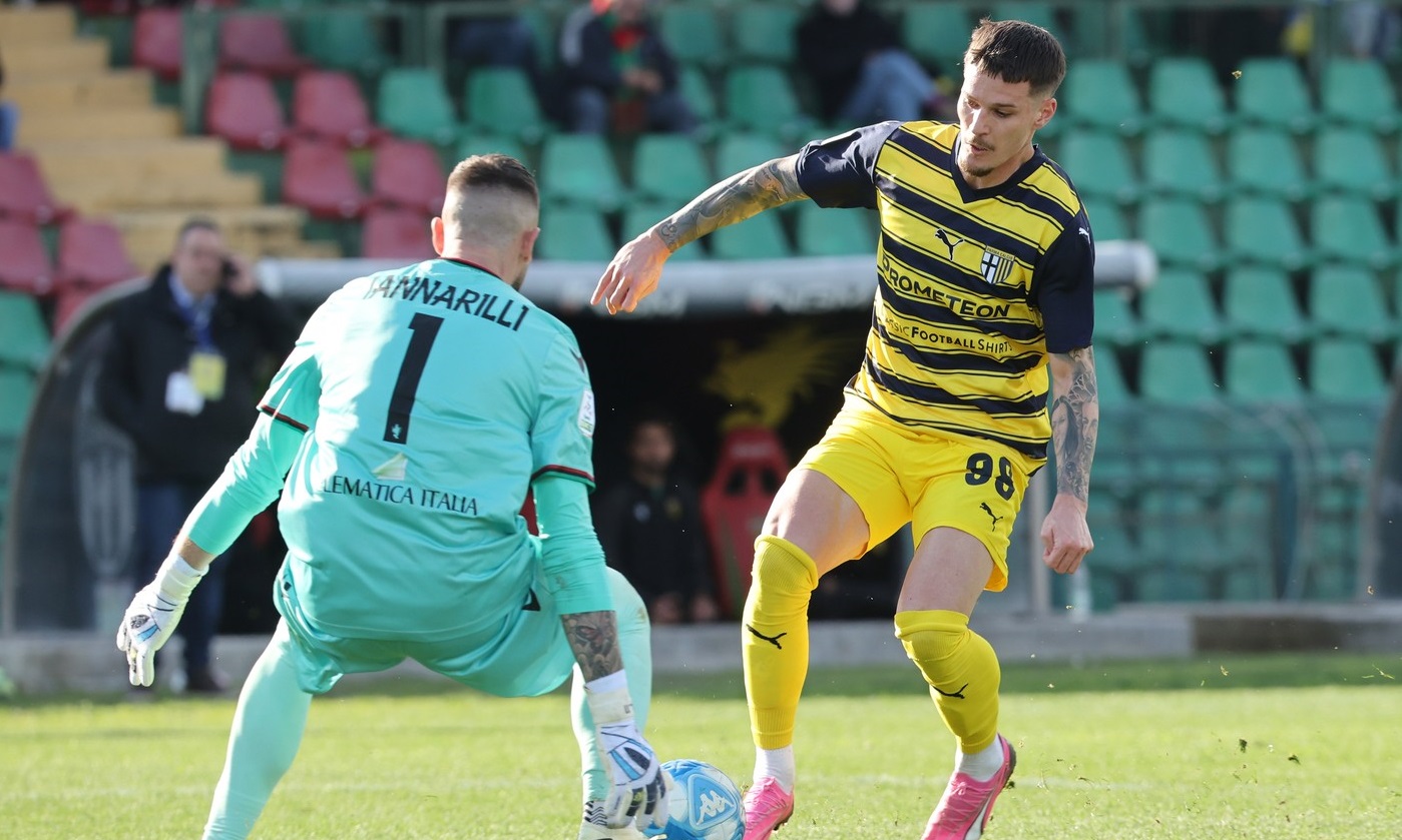 Nota primită de Dennis Man la meciul în care a fost urmărit de scouterii Borussiei Dortmund! Ce au scris italienii
