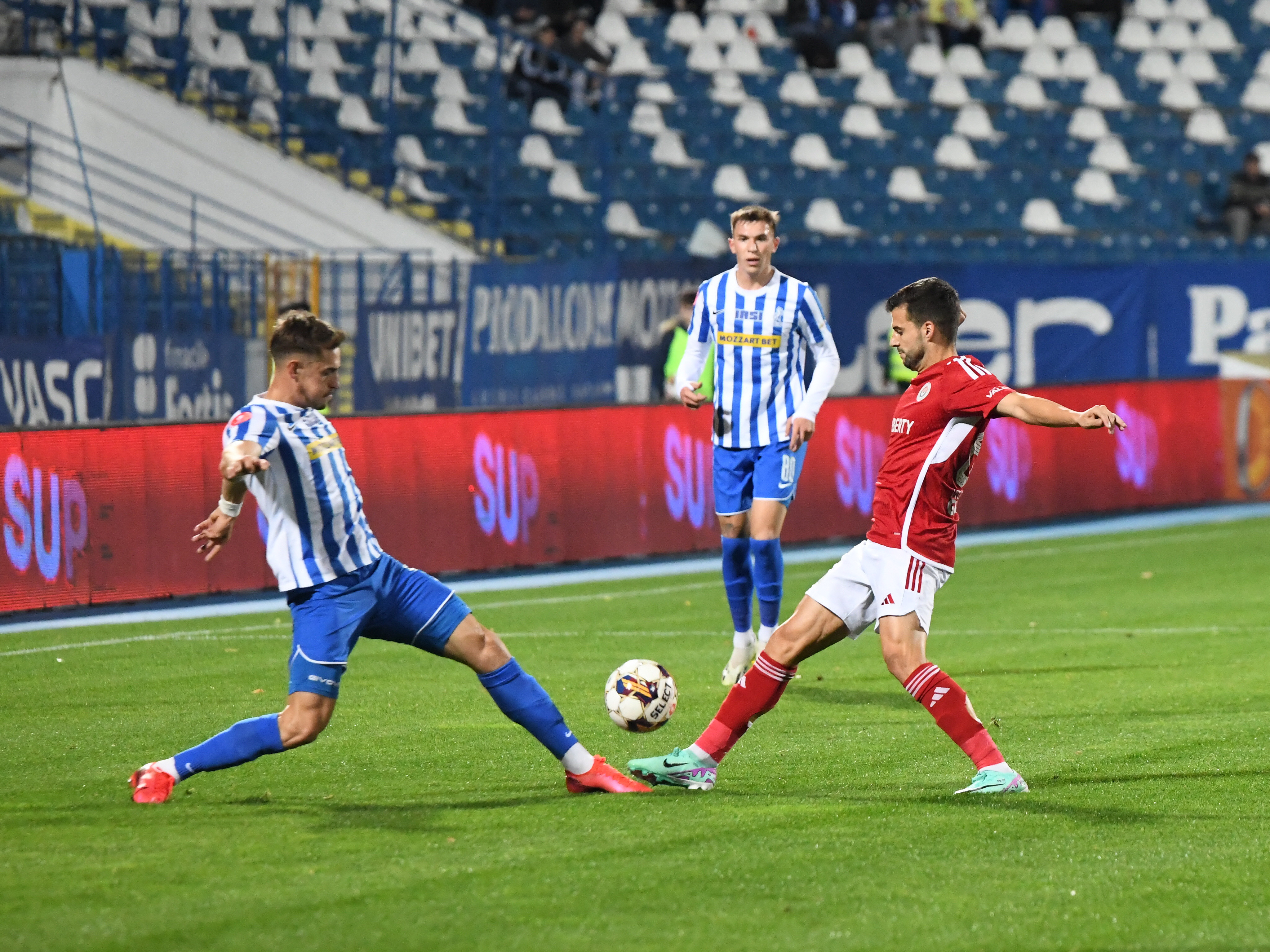 Oțelul - Poli Iași 1-0, ACUM, Digi Sport 1. Gazdele conduc la pauză, datorită reușitei semnate de Maciel