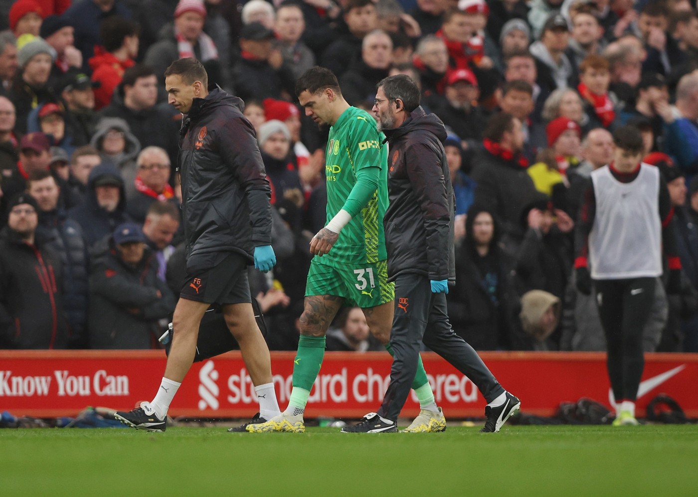 Alertă la Man. City! Cât lipsește Ederson, după ce s-a accidentat în derby-ul cu Liverpool