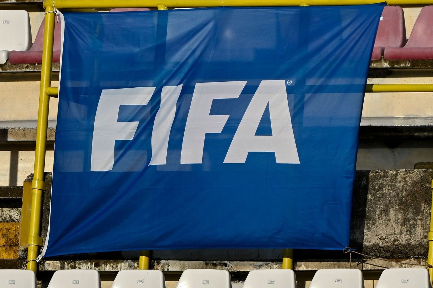 Interdicție la transferuri pentru un club din România! FIFA, decizie drastică + Reacția conducerii