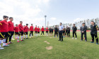 Chen Xuyuan visits China national football team