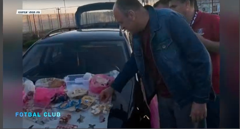 Cum a comentat Dan Șucu imaginile virale în care mănâncă parizer pe capota mașinii, în benzinărie