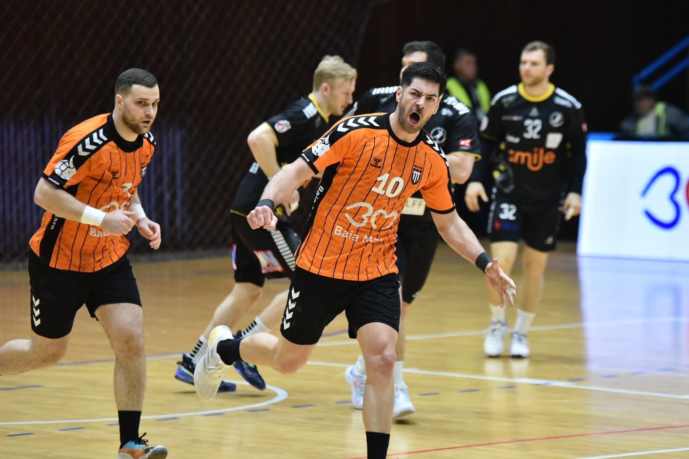 CS Mianur Baia Mare s-a calificat în semifinalele EHF European Cup. CSA Steaua ”a cedat” în fața lui Valur Reykjavik