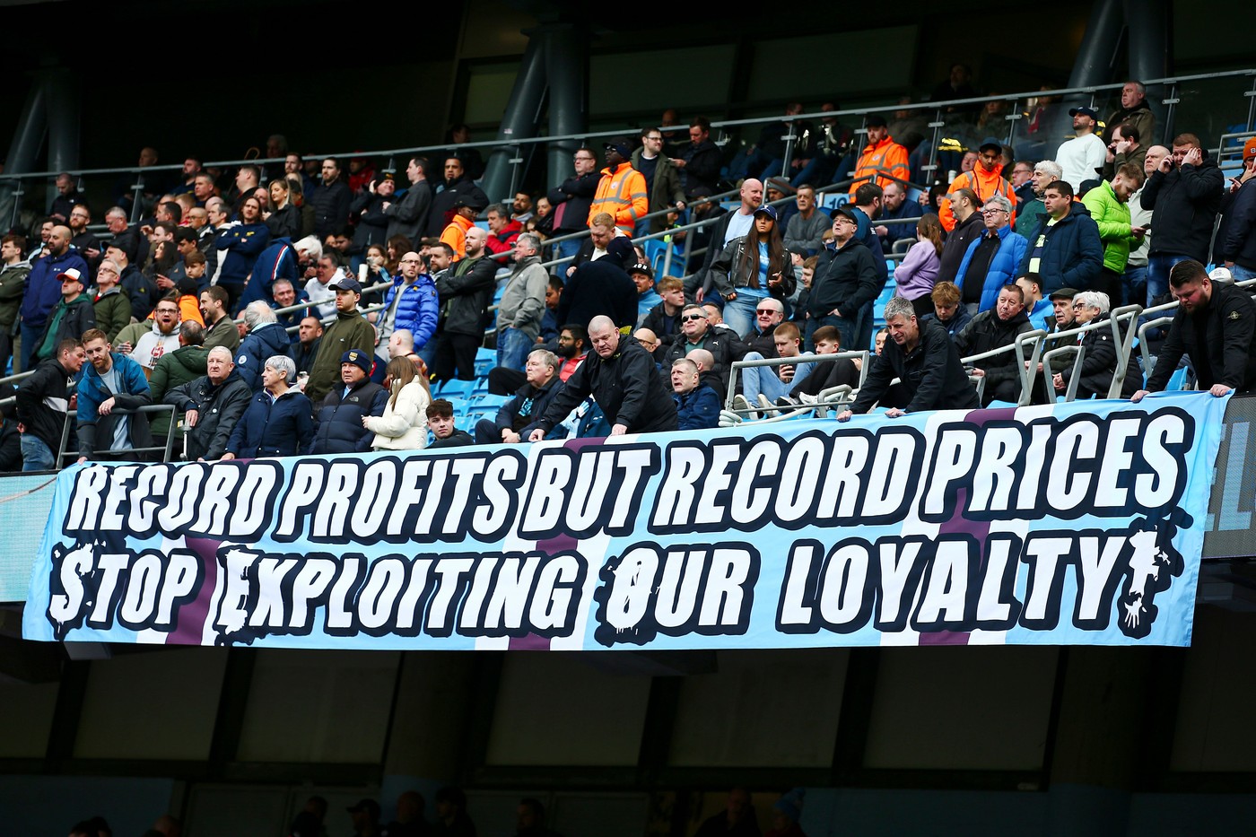 Suporterii nu au mai rezistat! Mesaj clar pentru conducerea lui Manchester City