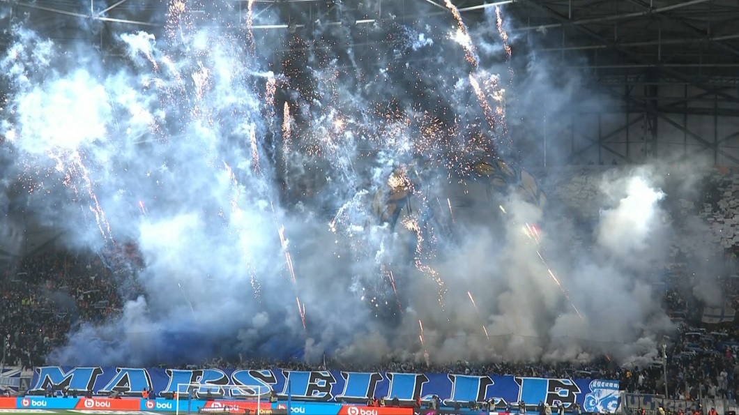 Revelion în Franța! Artificii și torțe la ”clasicul” Franței, Marseille - PSG